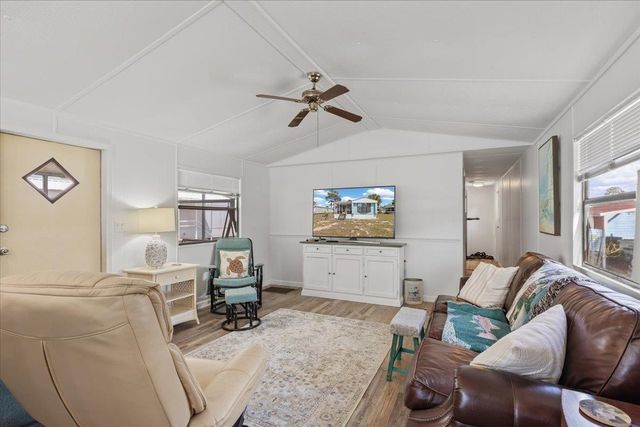 1707 NE CYPRESS Street, Steinhatchee, FL 32359