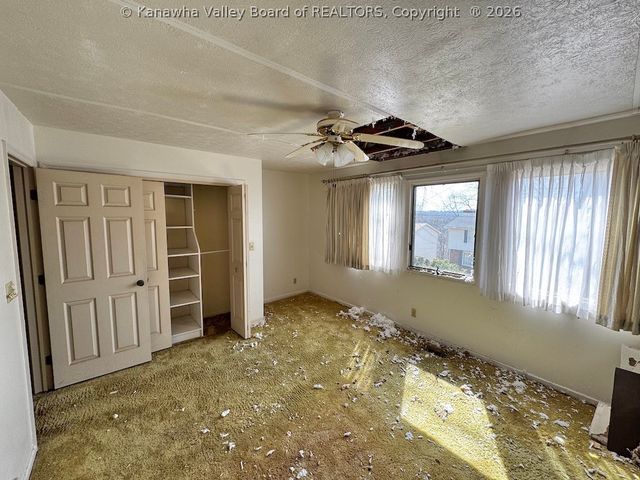 5320 Glow Drive, Cross Lanes, WV 25313