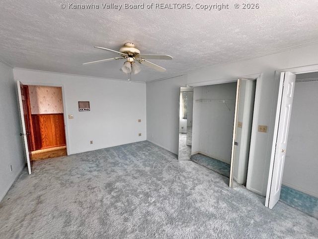 5320 Glow Drive, Cross Lanes, WV 25313