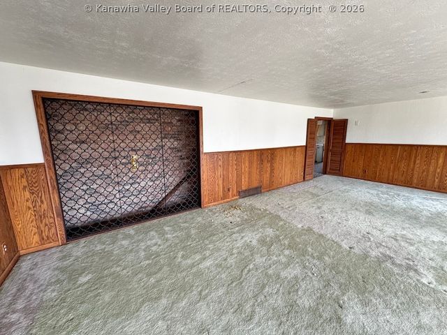 5320 Glow Drive, Cross Lanes, WV 25313