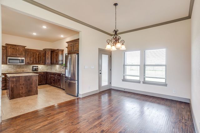 770 County Road 1346, Chico, TX 76431