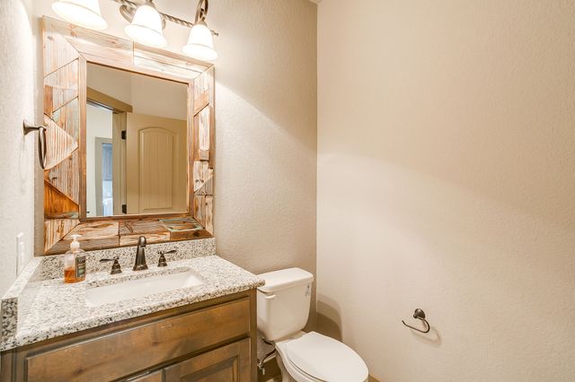 770 County Road 1346, Chico, TX 76431