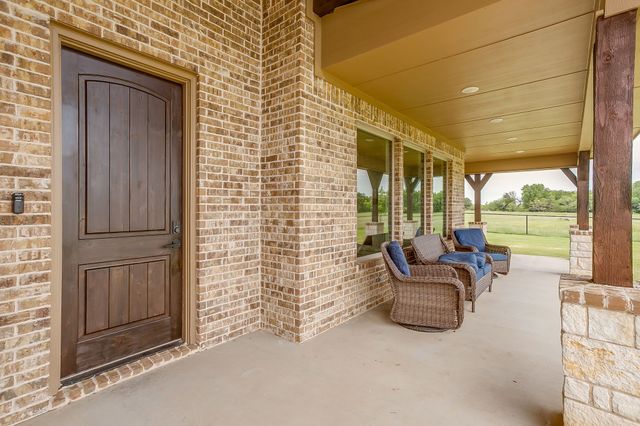 770 County Road 1346, Chico, TX 76431