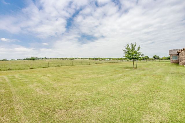770 County Road 1346, Chico, TX 76431