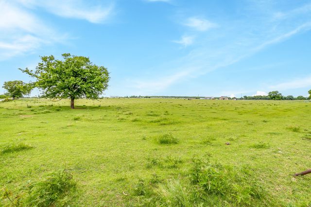 770 County Road 1346, Chico, TX 76431