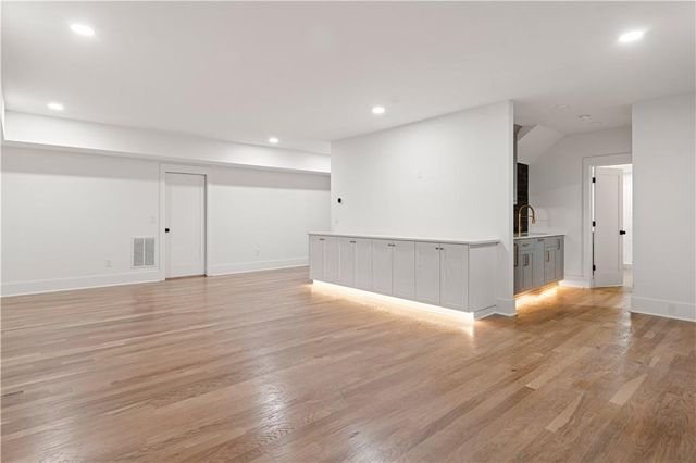 4431 Northside Chase NW, Atlanta, GA 30327
