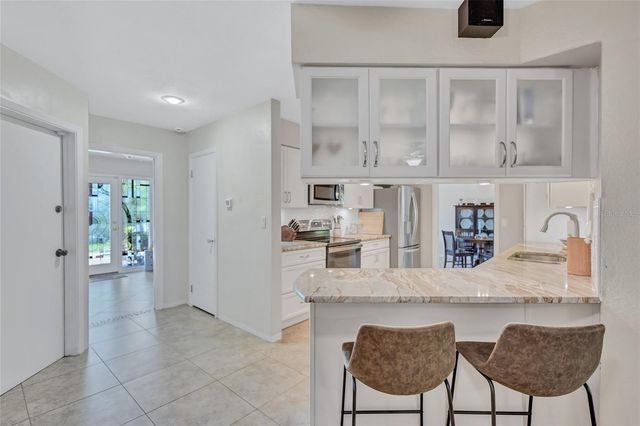 8243 37TH AVENUE N, St Petersburg, FL 33710