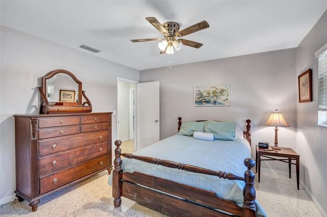 8243 37TH AVENUE N, St Petersburg, FL 33710