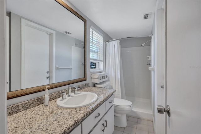 8243 37TH AVENUE N, St Petersburg, FL 33710