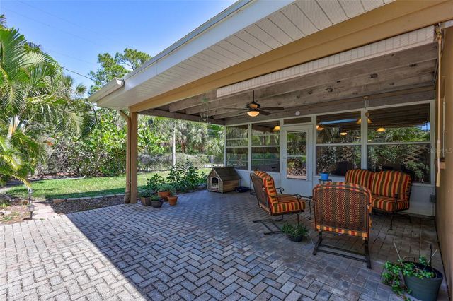 8243 37TH AVENUE N, St Petersburg, FL 33710