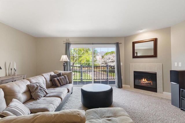 3013 Royal Wulff Terrace, Fitchburg, WI 53711