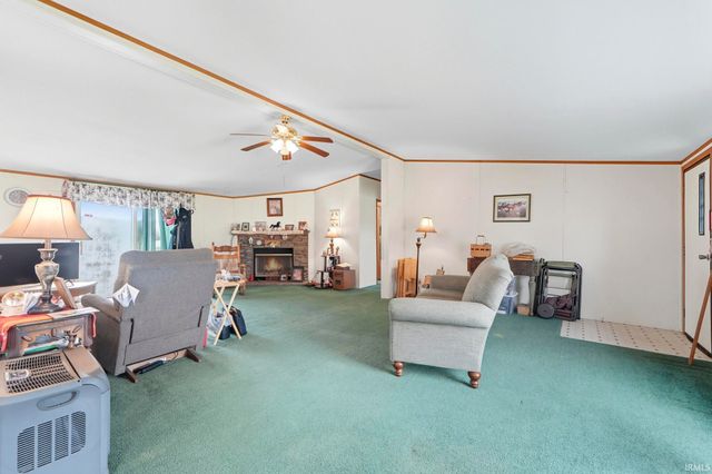 2890 S 400 E, Pierceton, IN 46562