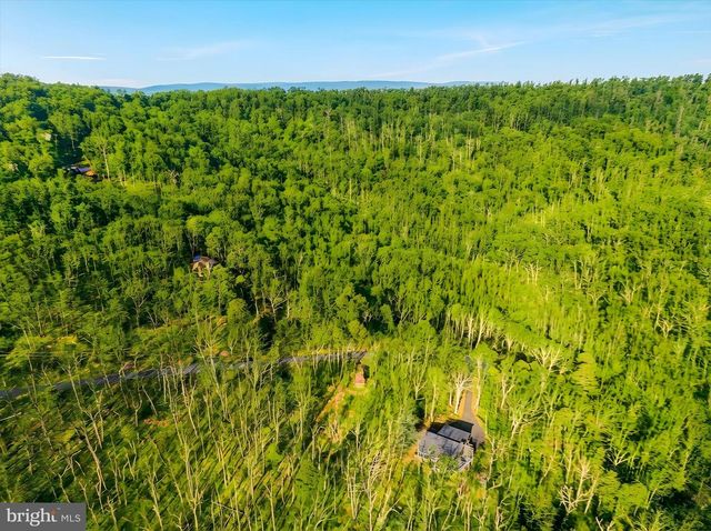 1504 DUFFEY DR, Haymarket, VA 20169