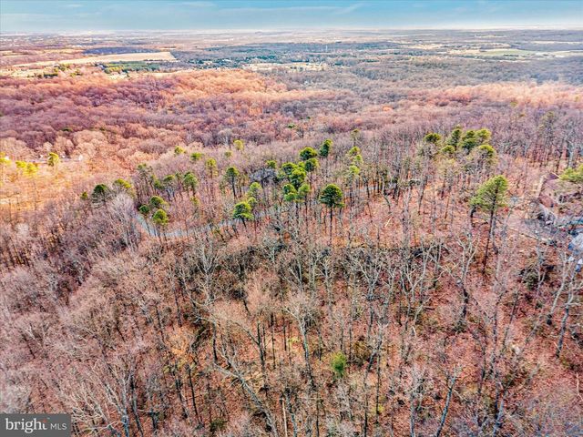 1504 DUFFEY DR, Haymarket, VA 20169