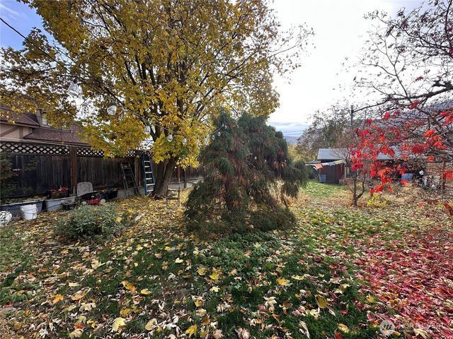 426 E Wapato Avenue, Chelan, WA 98816