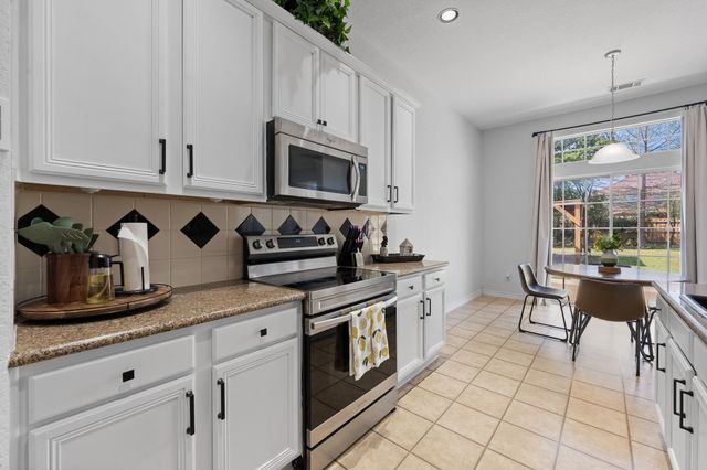 7722 Labrador Drive, Arlington, TX 76002