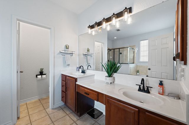 7722 Labrador Drive, Arlington, TX 76002