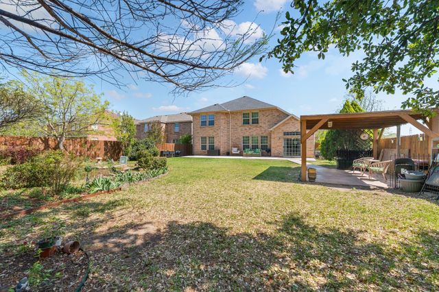 7722 Labrador Drive, Arlington, TX 76002