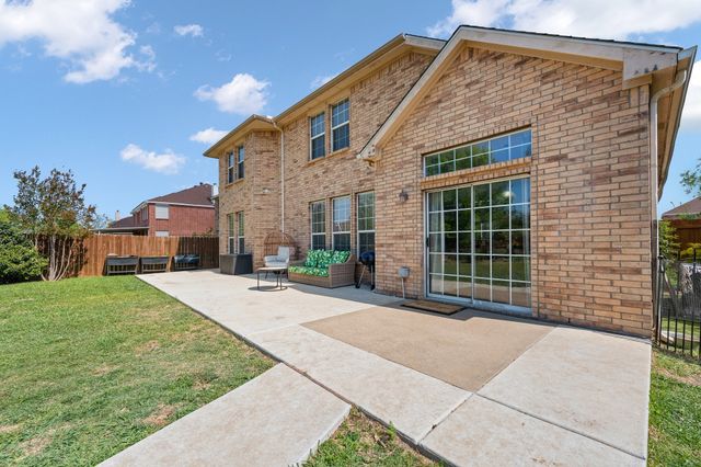7722 Labrador Drive, Arlington, TX 76002