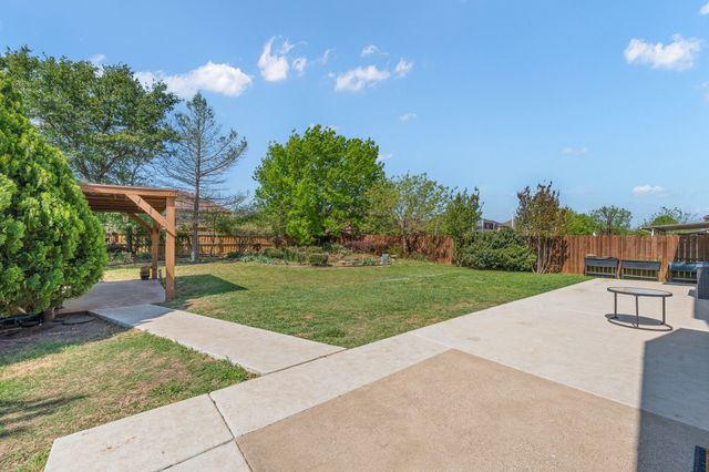 7722 Labrador Drive, Arlington, TX 76002