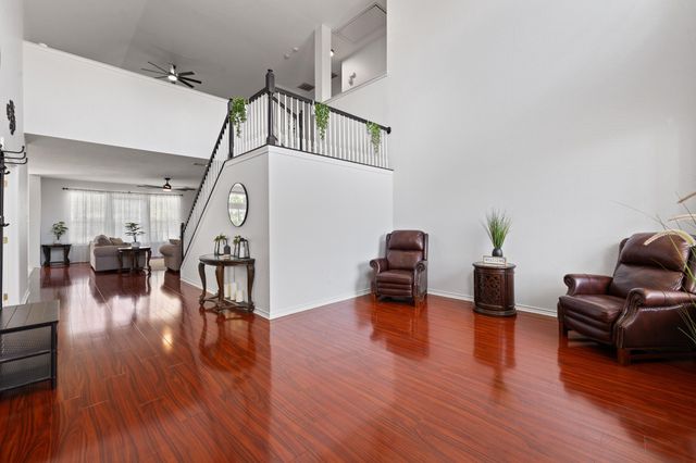 7722 Labrador Drive, Arlington, TX 76002