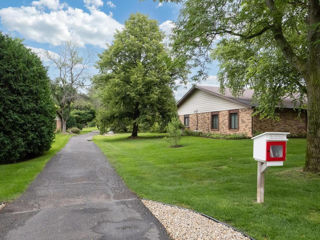 984 Yuma Lane N, Plymouth, MN 55447