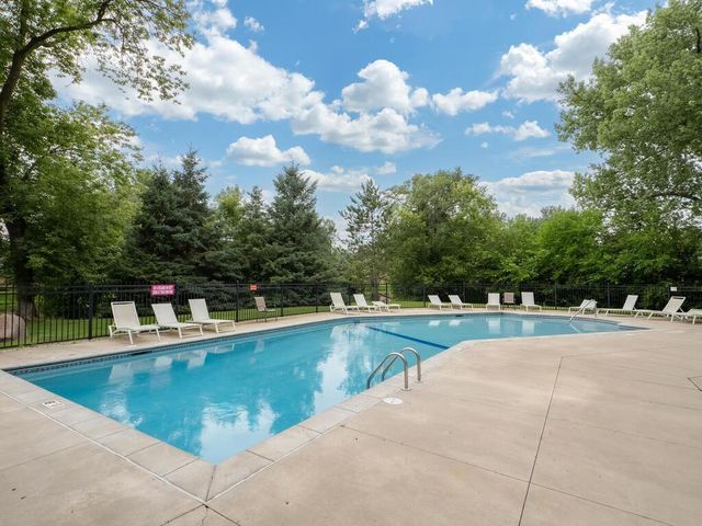 984 Yuma Lane N, Plymouth, MN 55447