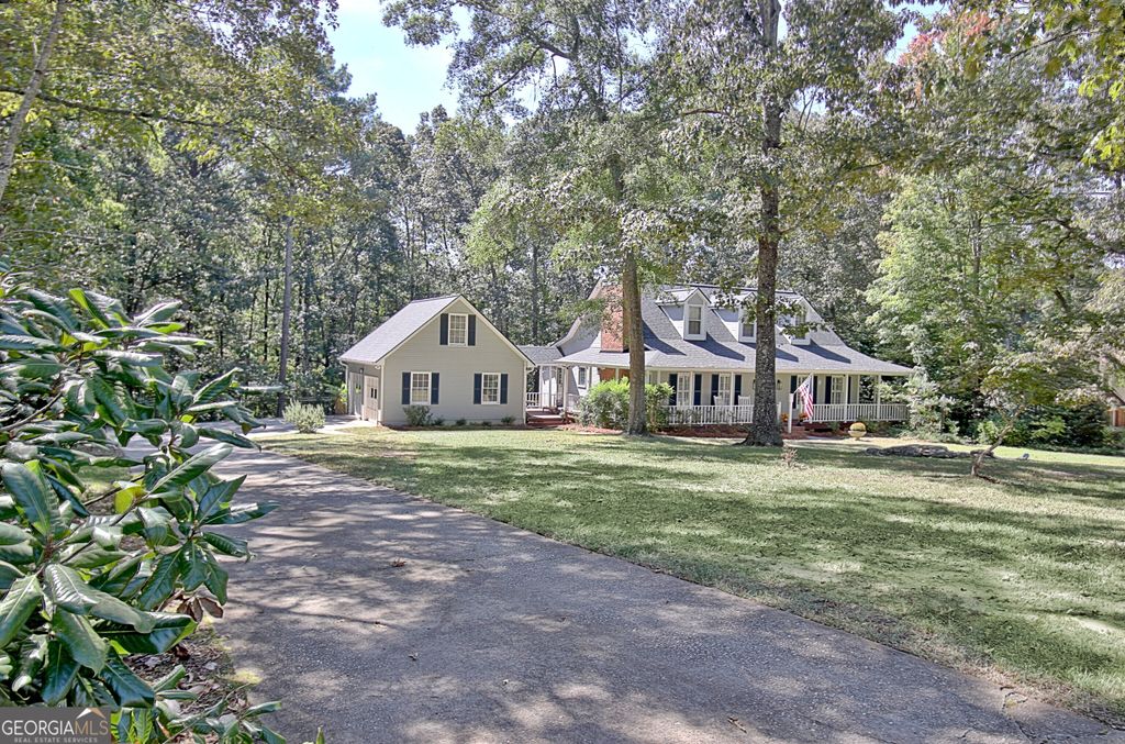 175 Chimney Springs, Tyrone, GA 30290 — photo 2
