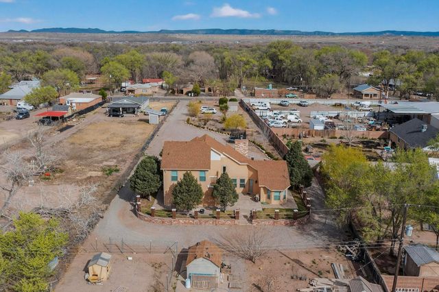 7129 Isleta Boulevard SW, Albuquerque, NM 87105