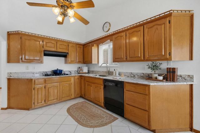 7129 Isleta Boulevard SW, Albuquerque, NM 87105