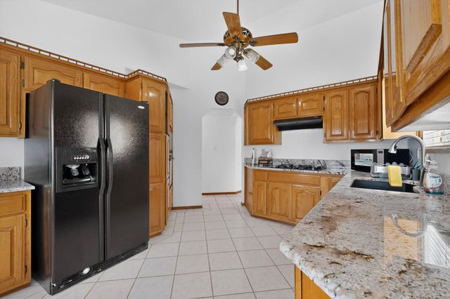 7129 Isleta Boulevard SW, Albuquerque, NM 87105