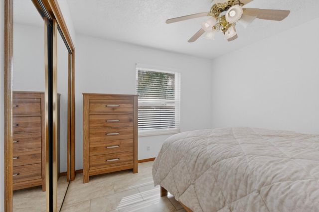 7129 Isleta Boulevard SW, Albuquerque, NM 87105