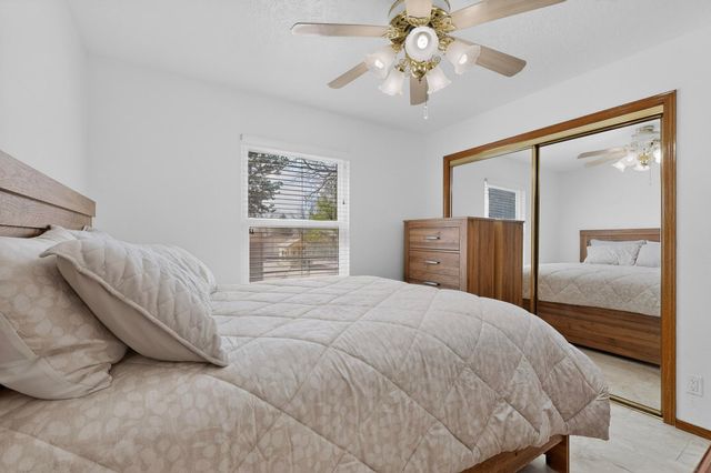 7129 Isleta Boulevard SW, Albuquerque, NM 87105