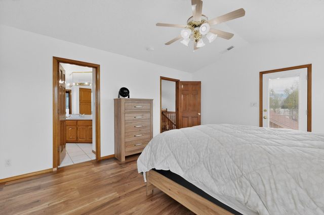 7129 Isleta Boulevard SW, Albuquerque, NM 87105