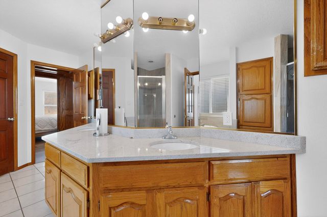 7129 Isleta Boulevard SW, Albuquerque, NM 87105