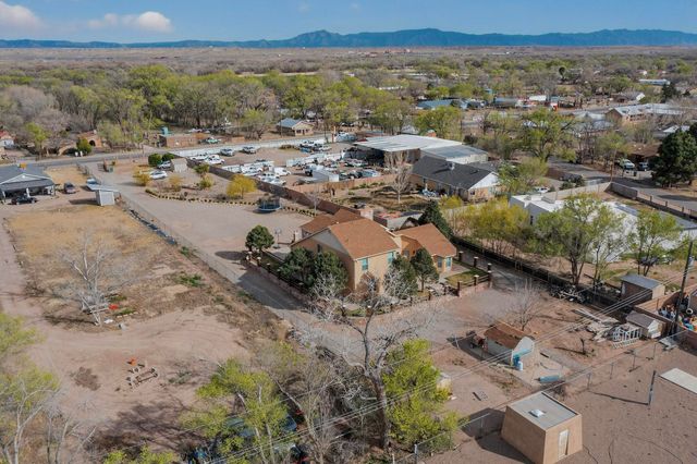 7129 Isleta Boulevard SW, Albuquerque, NM 87105