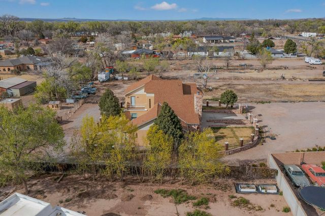 7129 Isleta Boulevard SW, Albuquerque, NM 87105