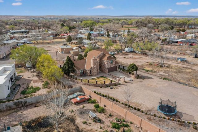 7129 Isleta Boulevard SW, Albuquerque, NM 87105