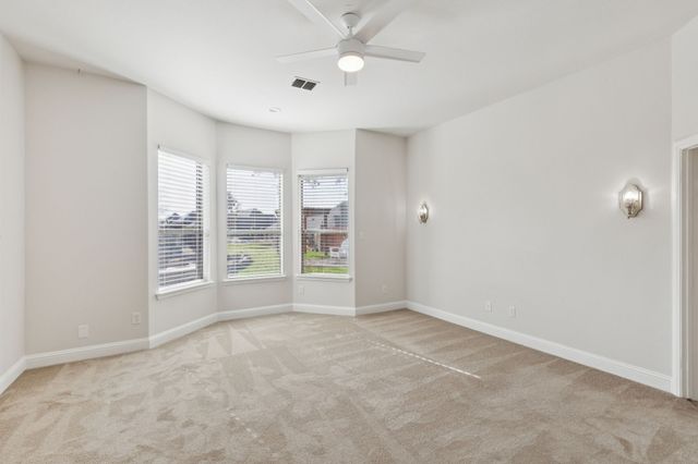 5829 Lakeside Drive, Fort Worth, TX 76179