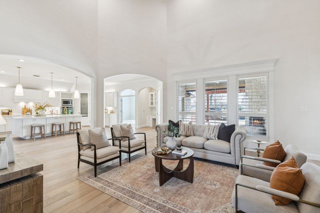 5829 Lakeside Drive, Fort Worth, TX 76179