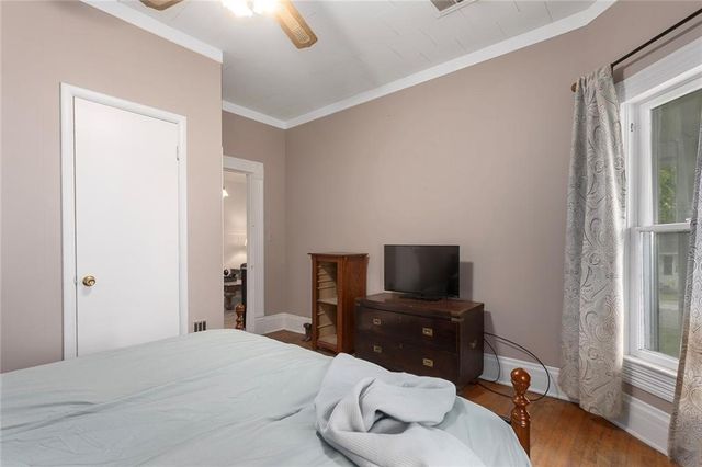 1300 SW Mitchell Street, Oak Grove, MO 64075