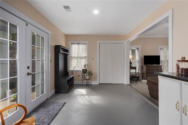 1300 SW Mitchell Street, Oak Grove, MO 64075