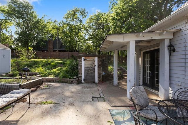 1300 SW Mitchell Street, Oak Grove, MO 64075
