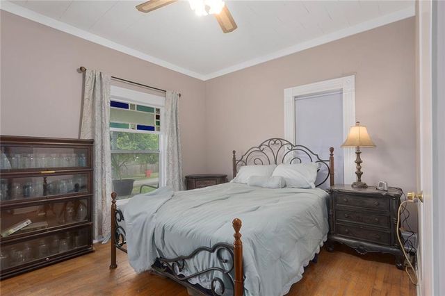 1300 SW Mitchell Street, Oak Grove, MO 64075