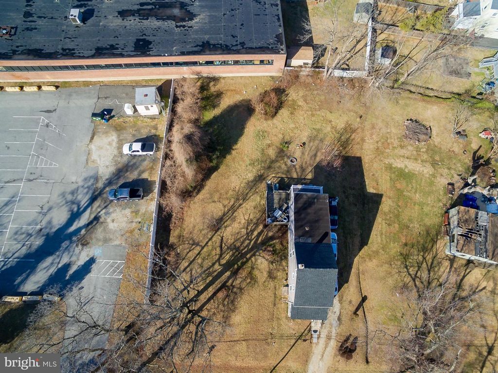 Image 4 of property listing at 0 N GARFIELD AVE, Glenolden, PA 19036