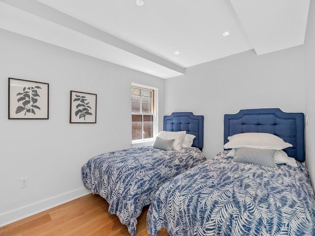 33-35 Bowdoin Street 3, Boston, MA 02114