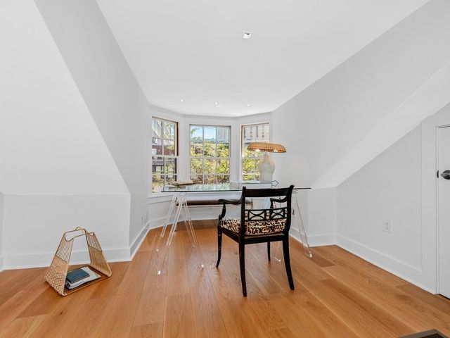 33-35 Bowdoin Street 3, Boston, MA 02114
