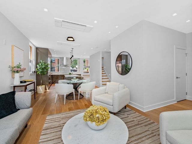 33-35 Bowdoin Street 3, Boston, MA 02114