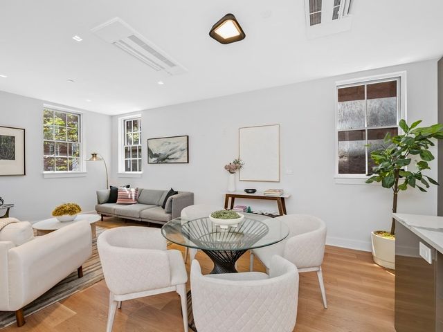 33-35 Bowdoin Street 3, Boston, MA 02114