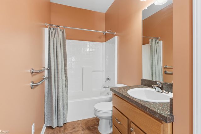 6251 Saint Charles Pass, Swartz Creek, MI 48473